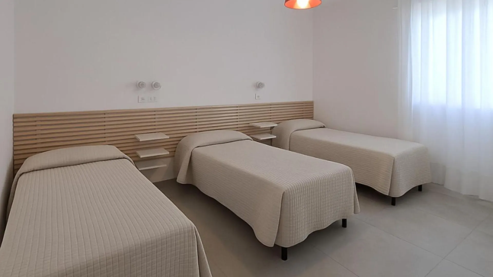 Spacious Family Apartment Near The Beach بيبيوني 0*,  إيطاليا