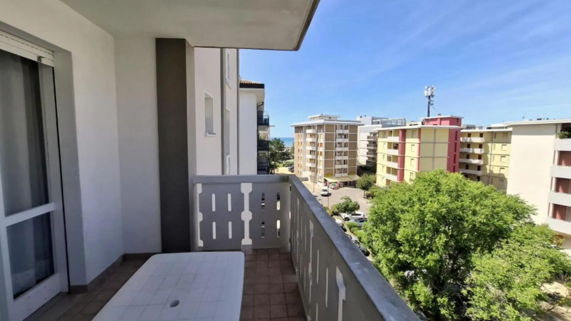 Spacious Family Apartment Near The Beach بيبيوني