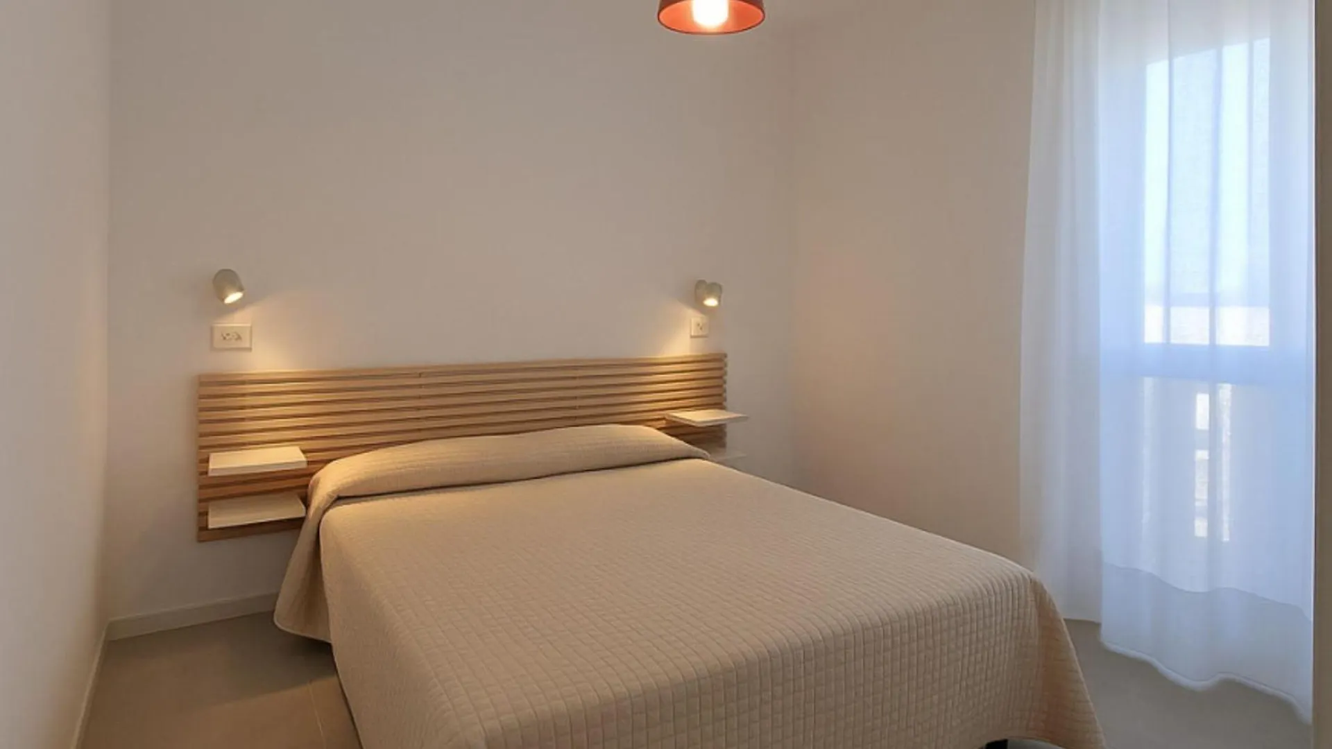 Spacious Family Apartment Near The Beach بيبيوني